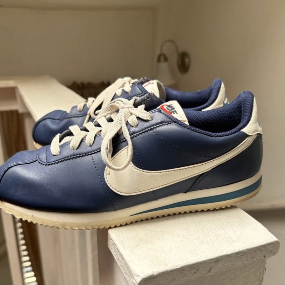 Nike Navy and Cream Athletic Shoes